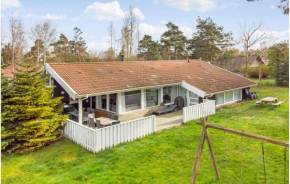 Pet Friendly Home In Væggerløse With Sauna Bogø By